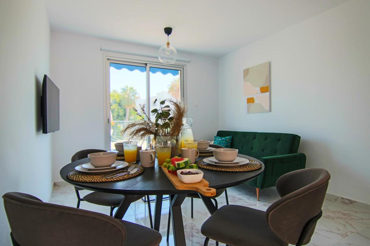 Phaedrus Living Seaside Luxury Flat Athina 21 Leilighet Paphos Eksteriør bilde
